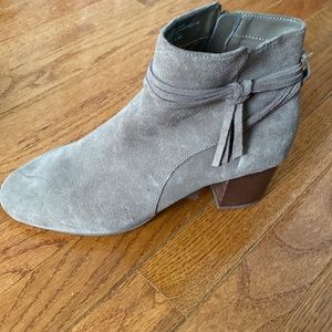 Tan Violet & Red Booties